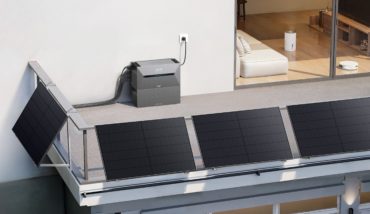 Anker SOLIX Solarbank 2 on Balcony