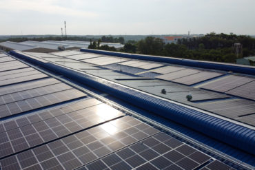 ecoligo 994 kWp Aufdach-Solaranlage in Vietnam