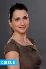 Dr. Chloe Köhler